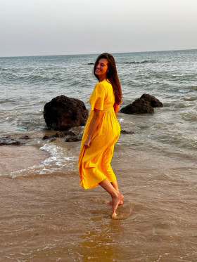 ROBE SEREMONY JAUNE